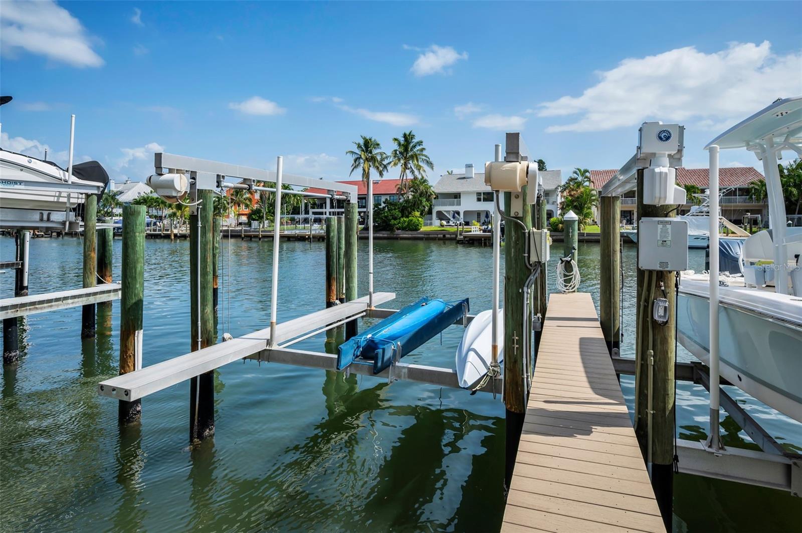 Image 79 of 100 For 1063 Pinellas Bayway S