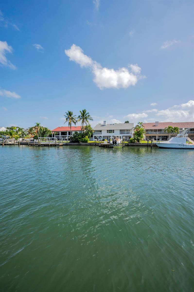 Image 81 of 100 For 1063 Pinellas Bayway S