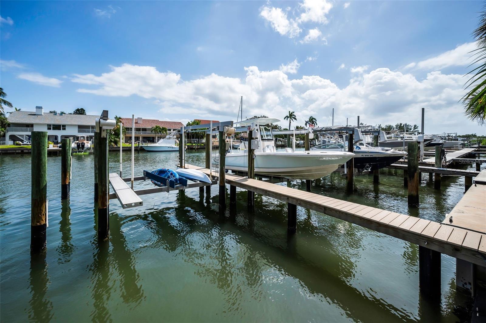 Image 83 of 100 For 1063 Pinellas Bayway S
