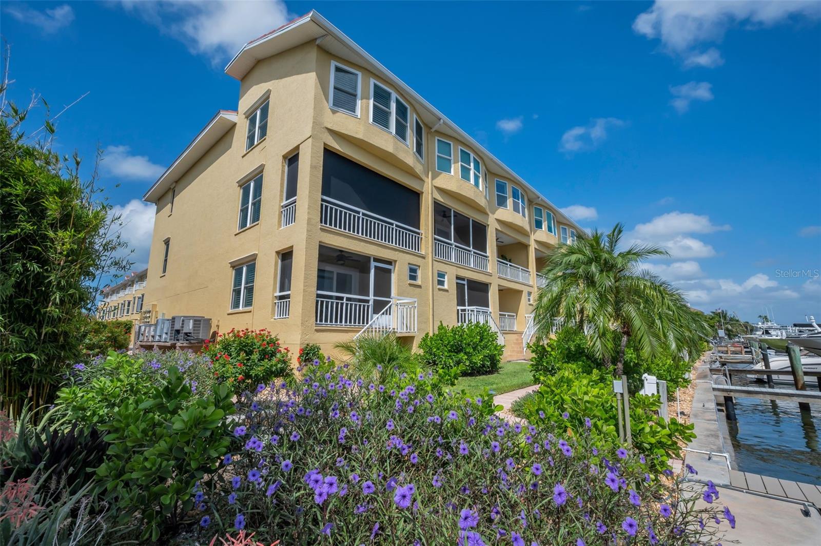 Image 85 of 100 For 1063 Pinellas Bayway S