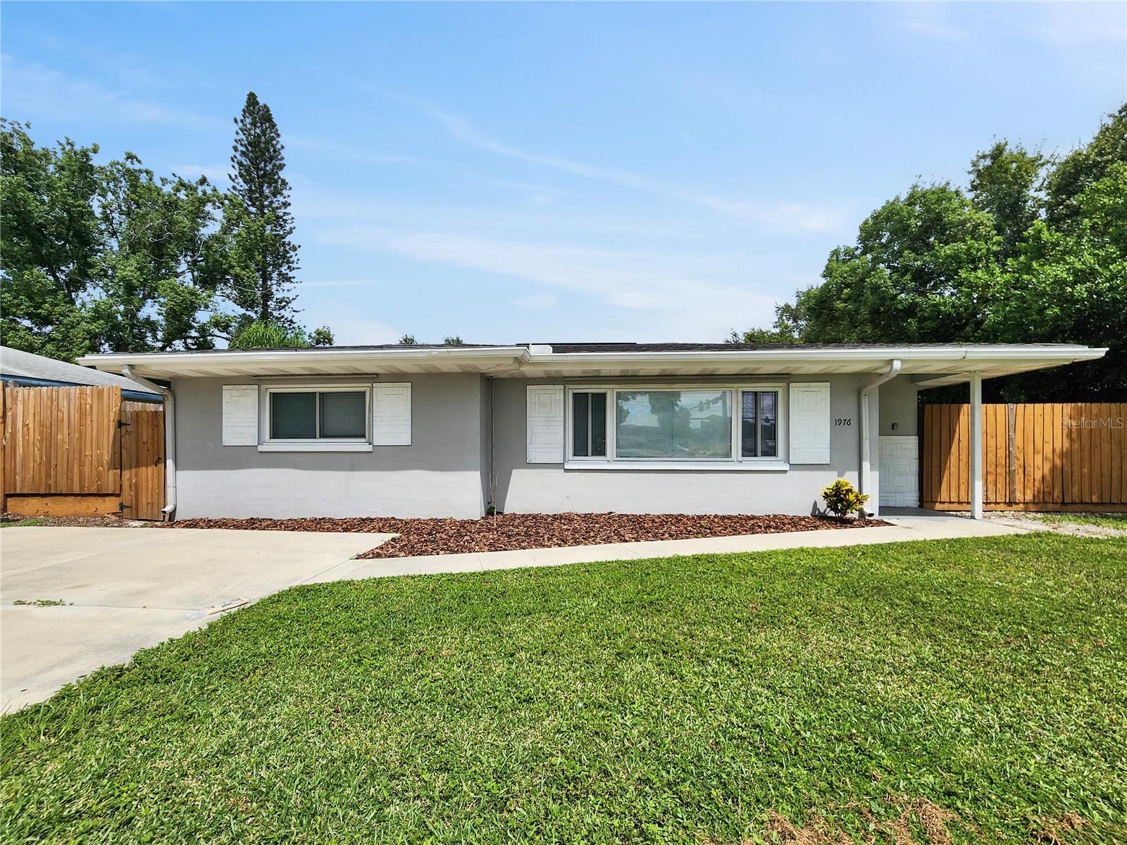 Details for 1976 Drew Plaza, CLEARWATER, FL 33765