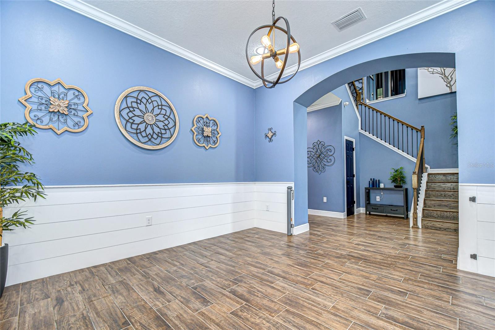 Listing photo id 13 for 21867 Amelia Rose Way