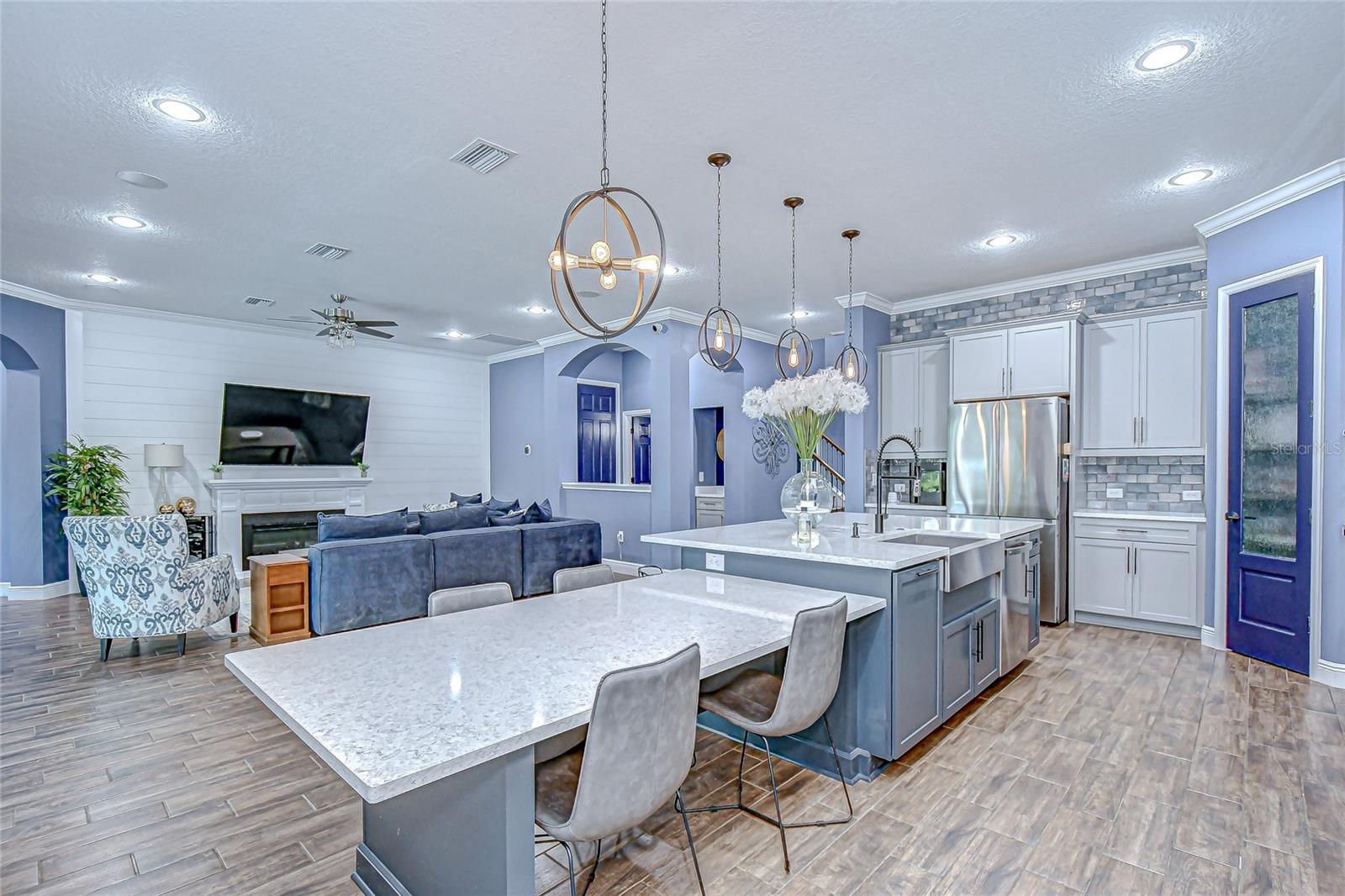Listing photo id 18 for 21867 Amelia Rose Way