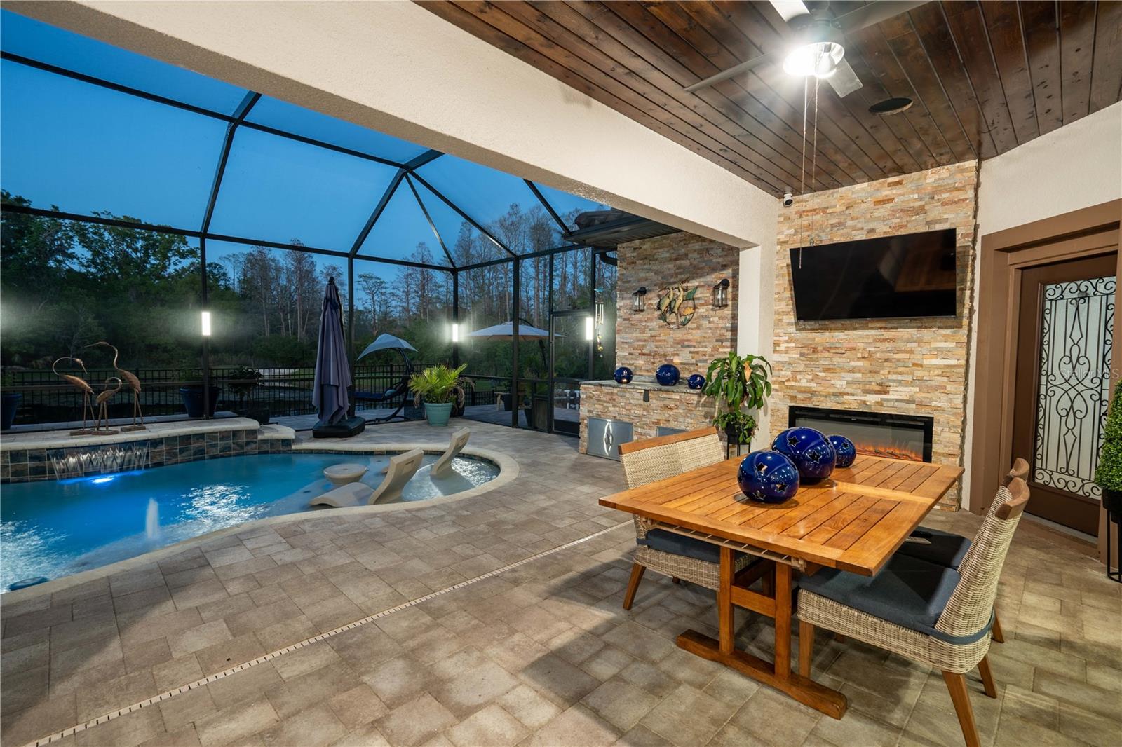 Listing photo id 51 for 21867 Amelia Rose Way