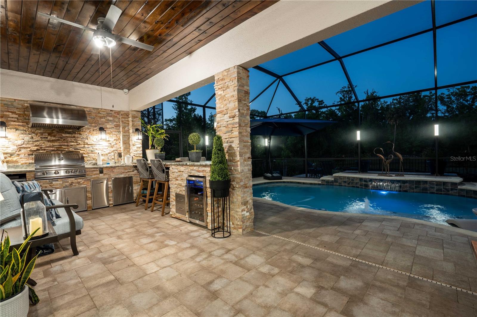 Listing photo id 58 for 21867 Amelia Rose Way
