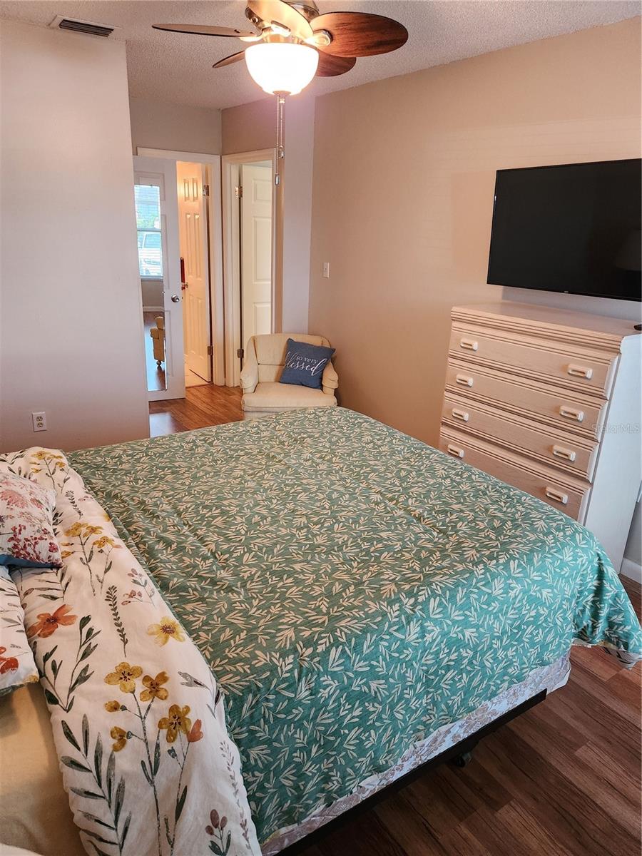 Image 31 of 43 For 4347 Tahitian Gardens Circle B