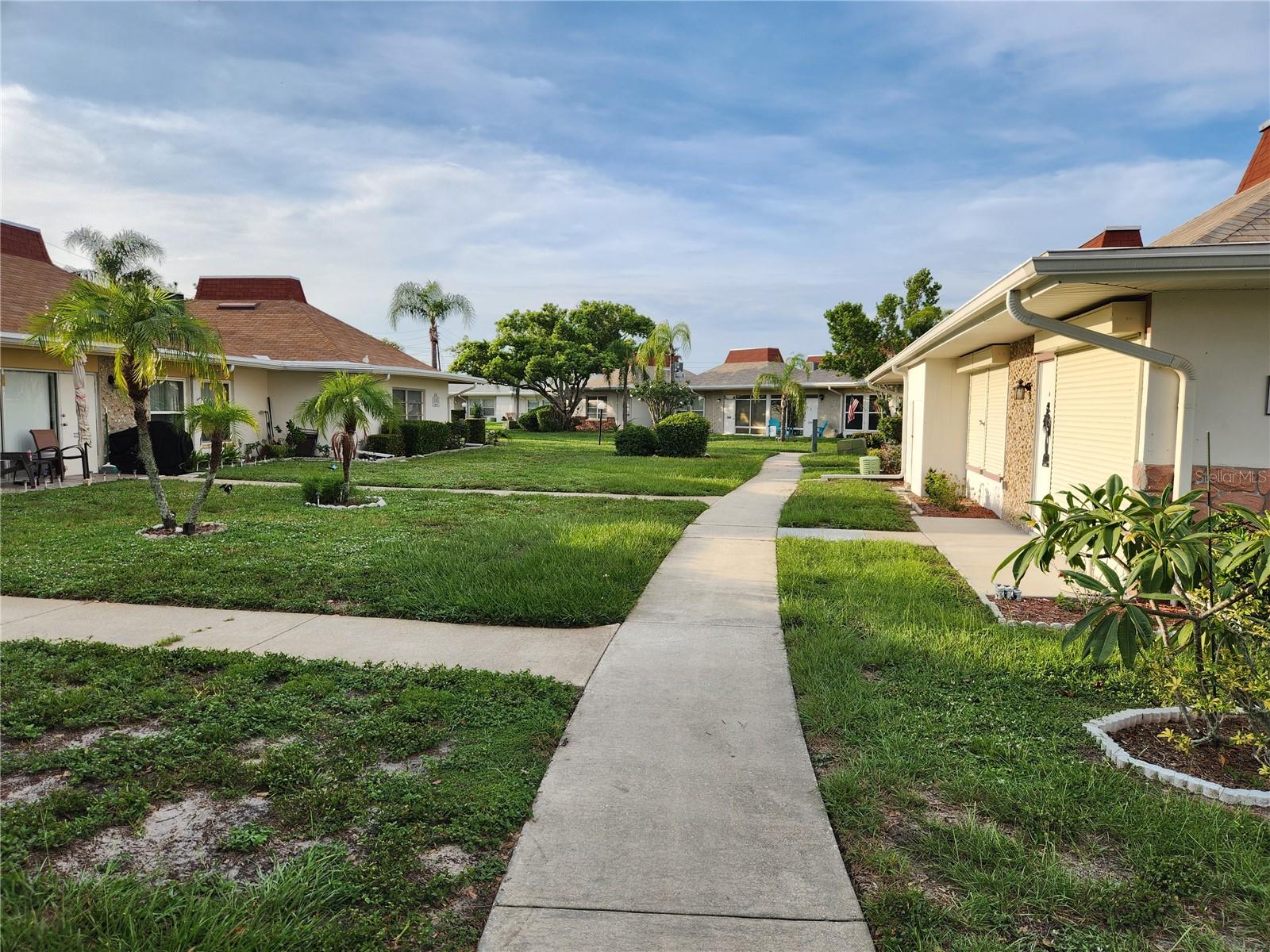 Image 34 of 43 For 4347 Tahitian Gardens Circle B