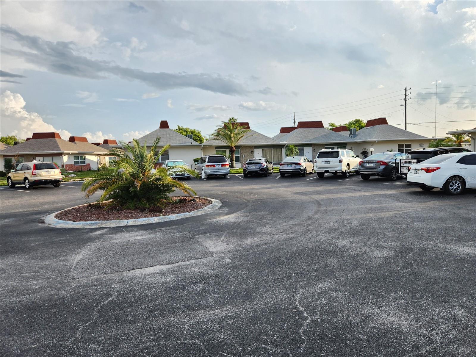 Image 38 of 43 For 4347 Tahitian Gardens Circle B