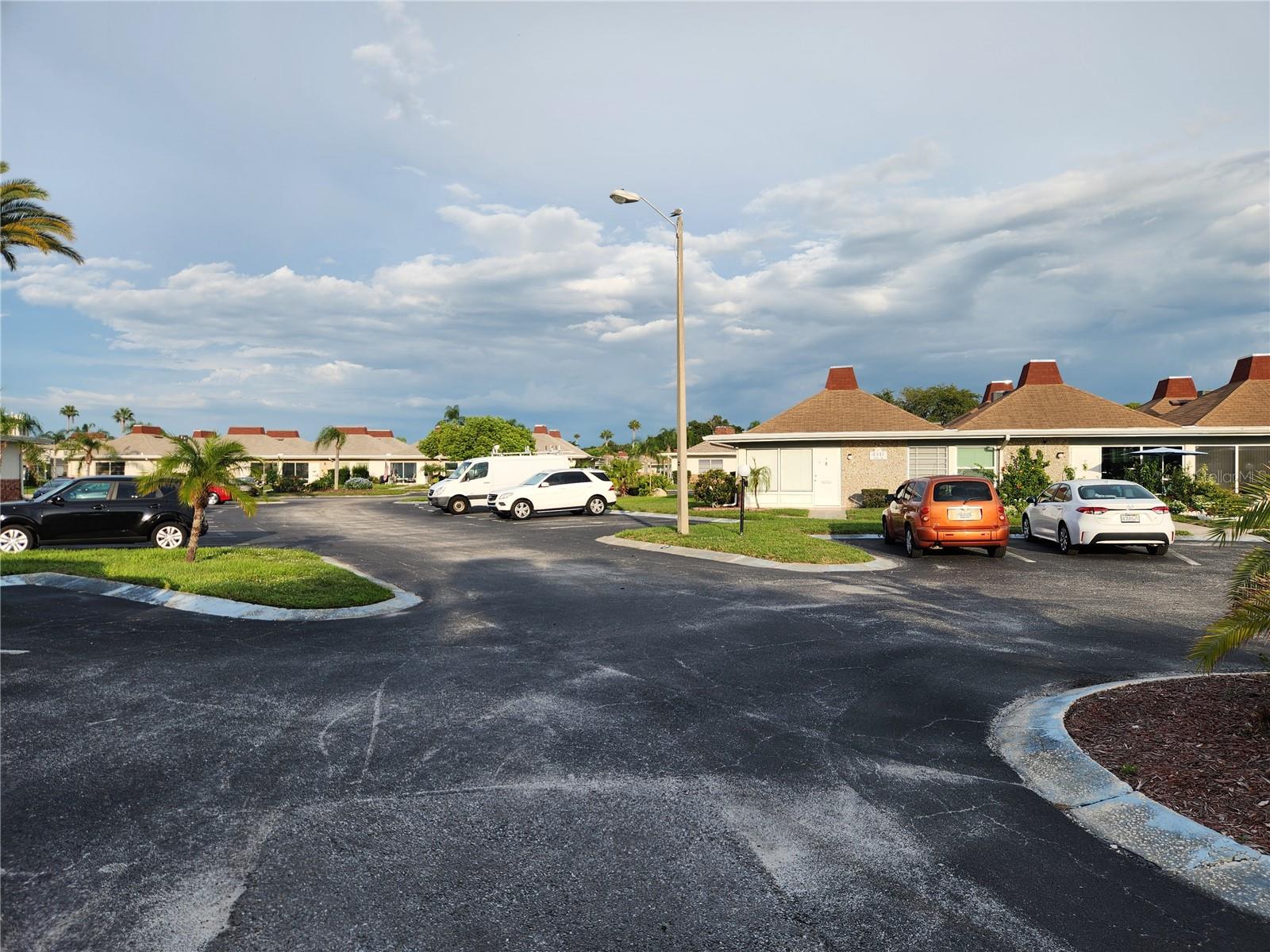 Image 39 of 43 For 4347 Tahitian Gardens Circle B