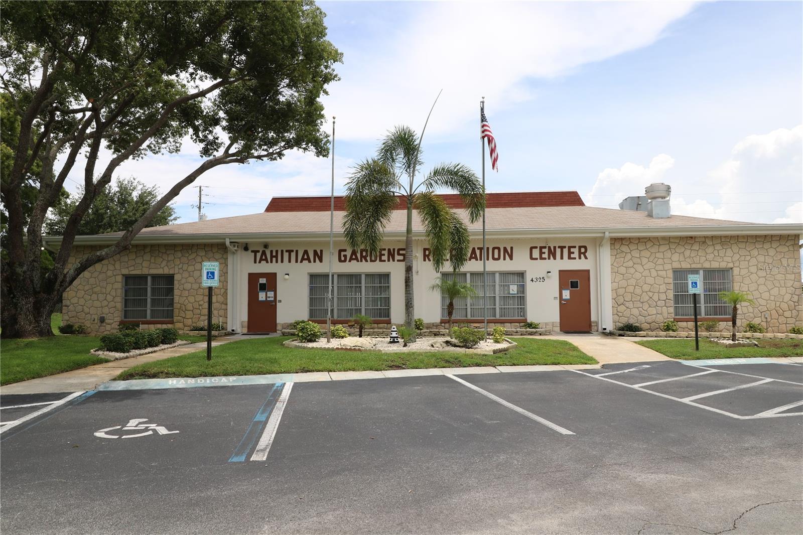 Image 41 of 43 For 4347 Tahitian Gardens Circle B