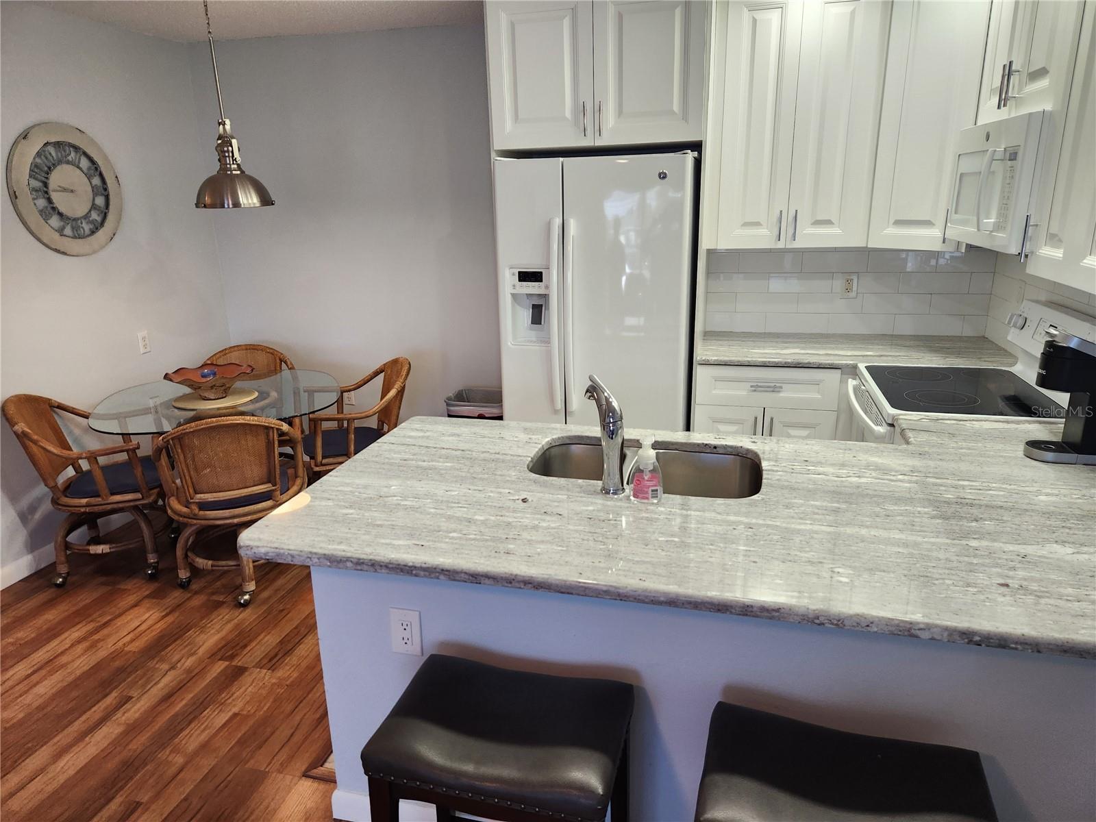 Image 7 of 43 For 4347 Tahitian Gardens Circle B