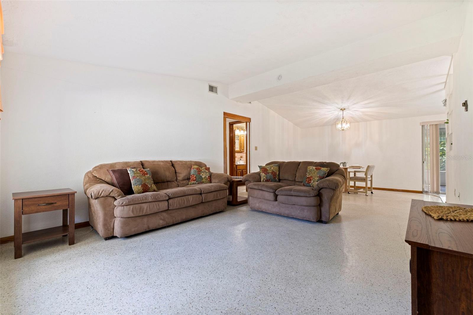 Image 4 of 29 For 1607 Jeffords Street