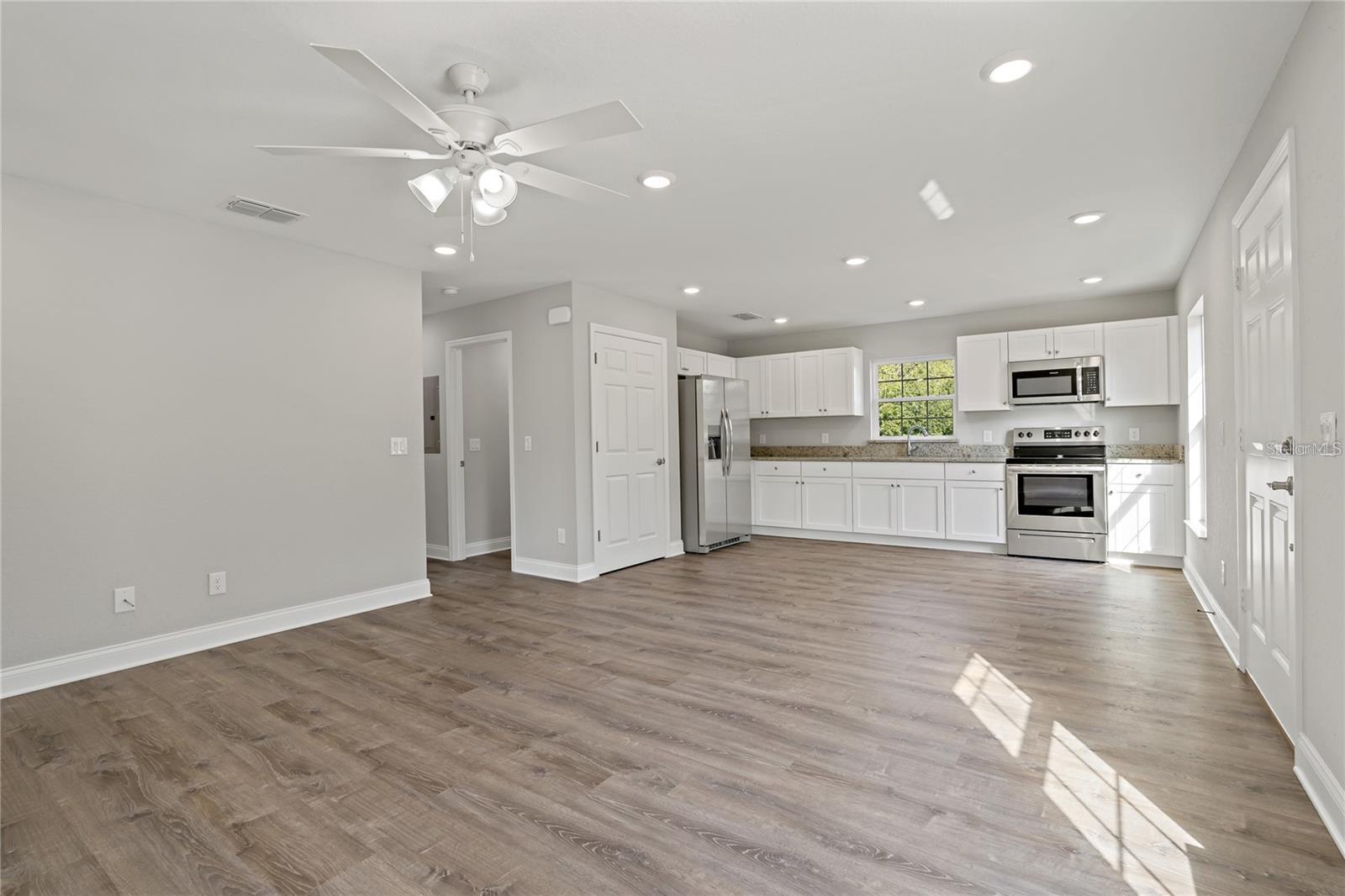 Image 17 of 29 For 800 Ware Avenue Ne