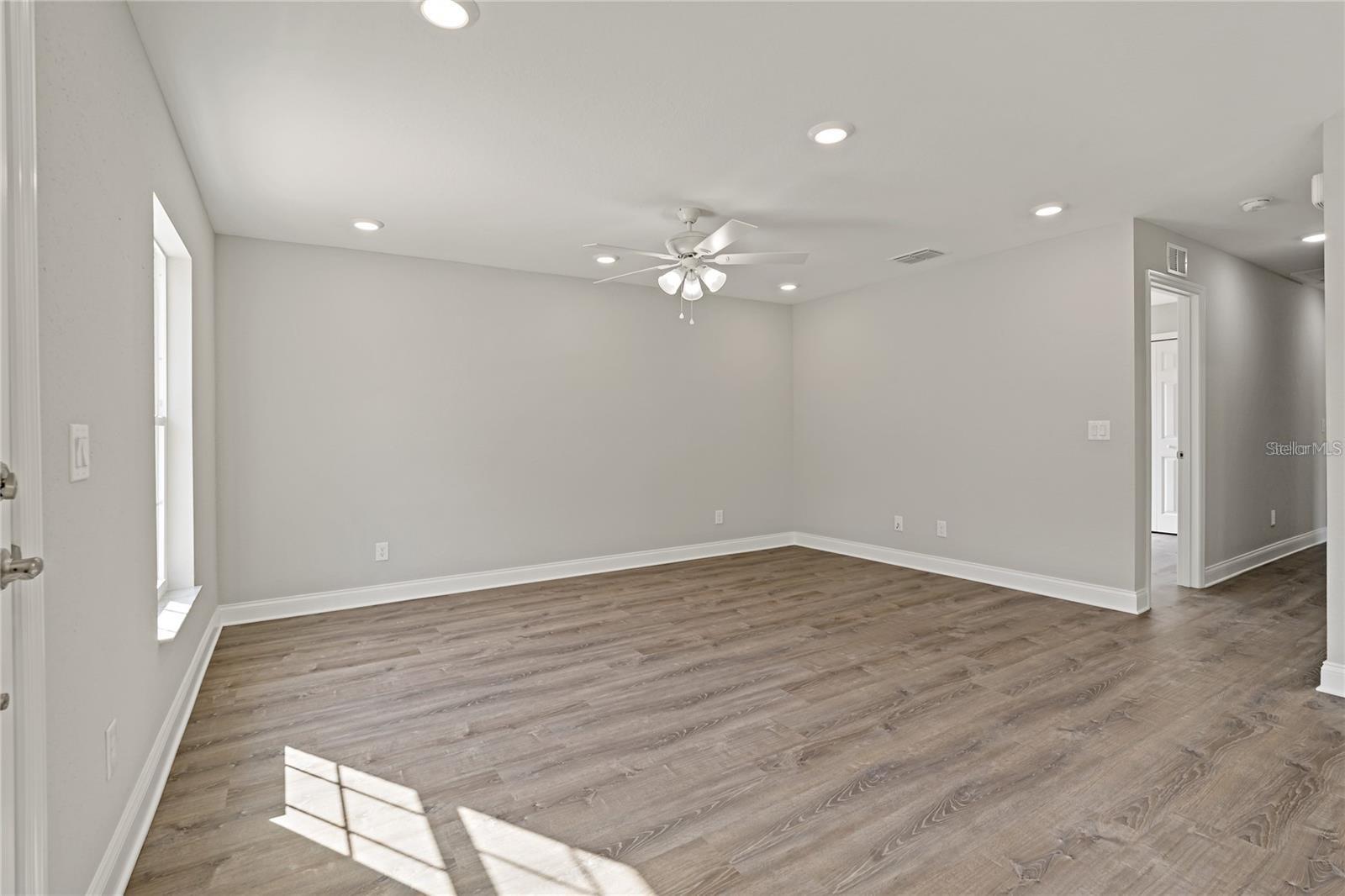 Image 18 of 29 For 800 Ware Avenue Ne