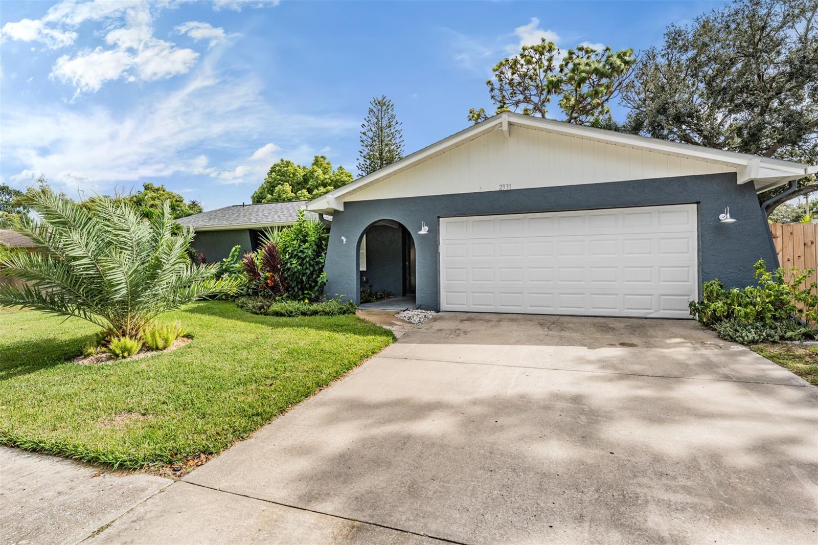 Image 34 of 39 For 2331 Robyn Court