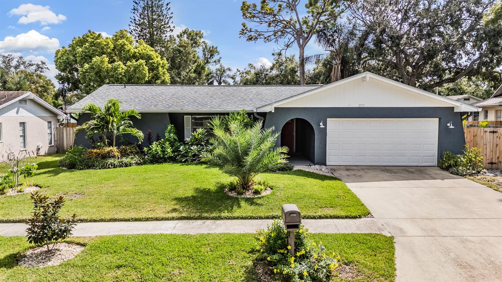 Image 36 of 39 For 2331 Robyn Court