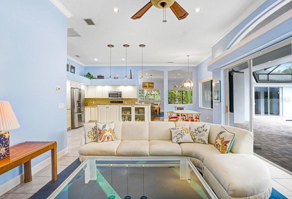 Image 22 of 77 For 12009 Brewster Drive