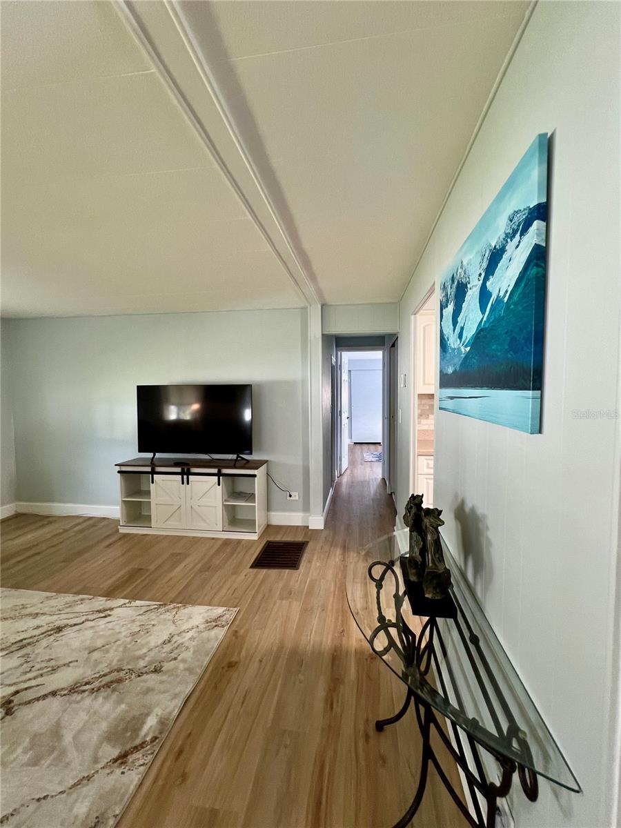 Image 13 of 59 For 10399 67th Avenue 86