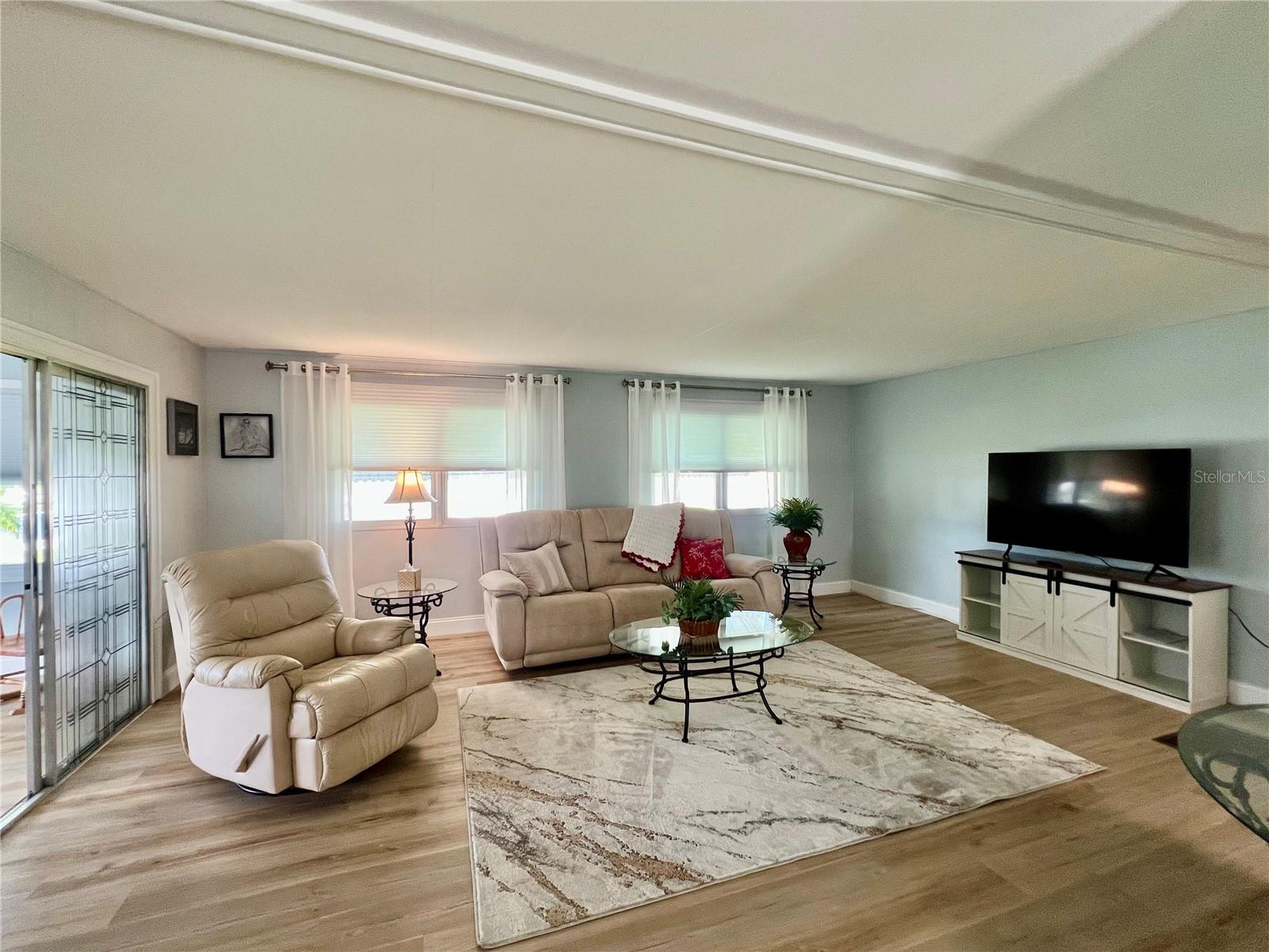 Image 15 of 59 For 10399 67th Avenue 86