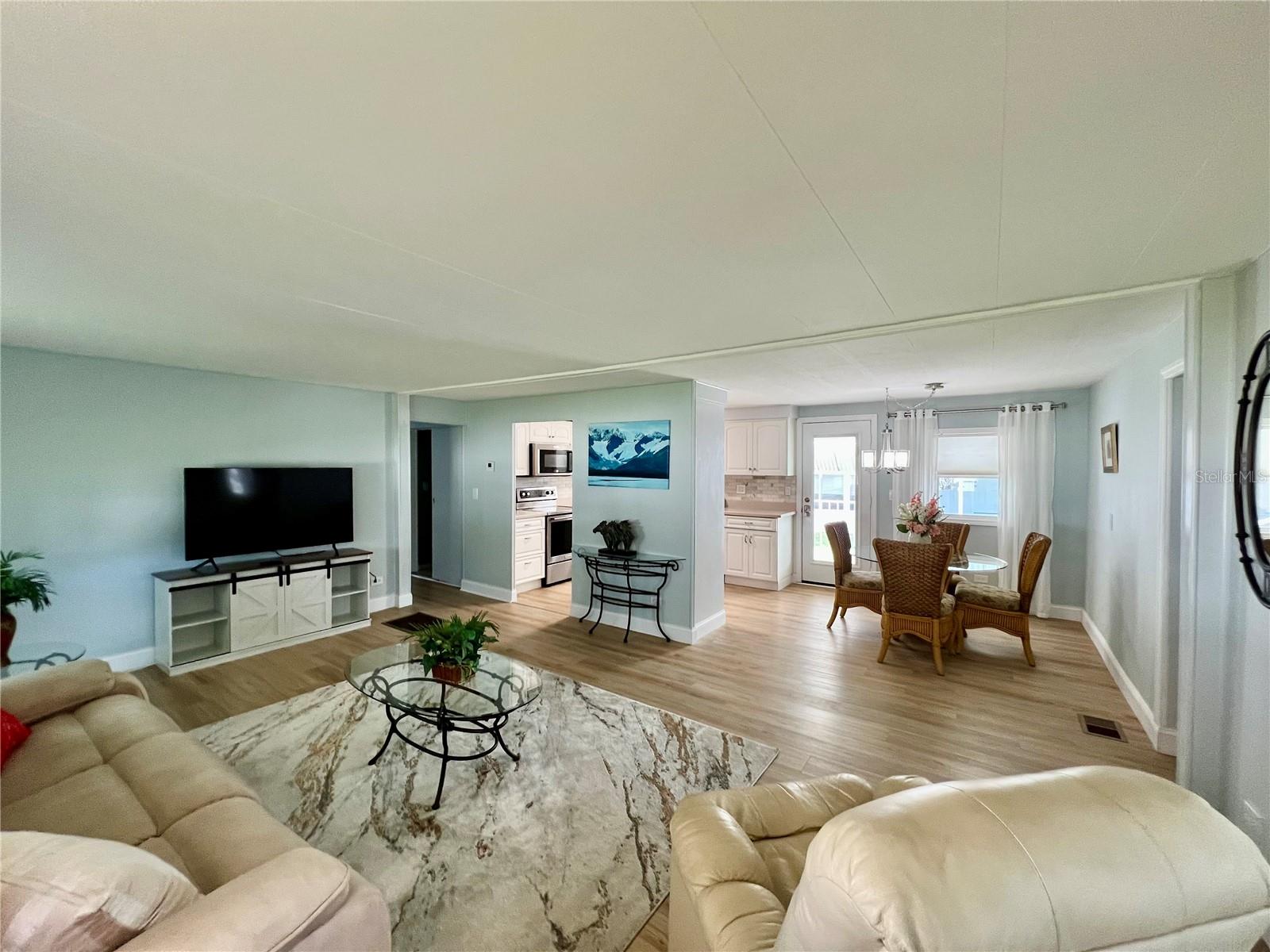 Image 7 of 59 For 10399 67th Avenue 86