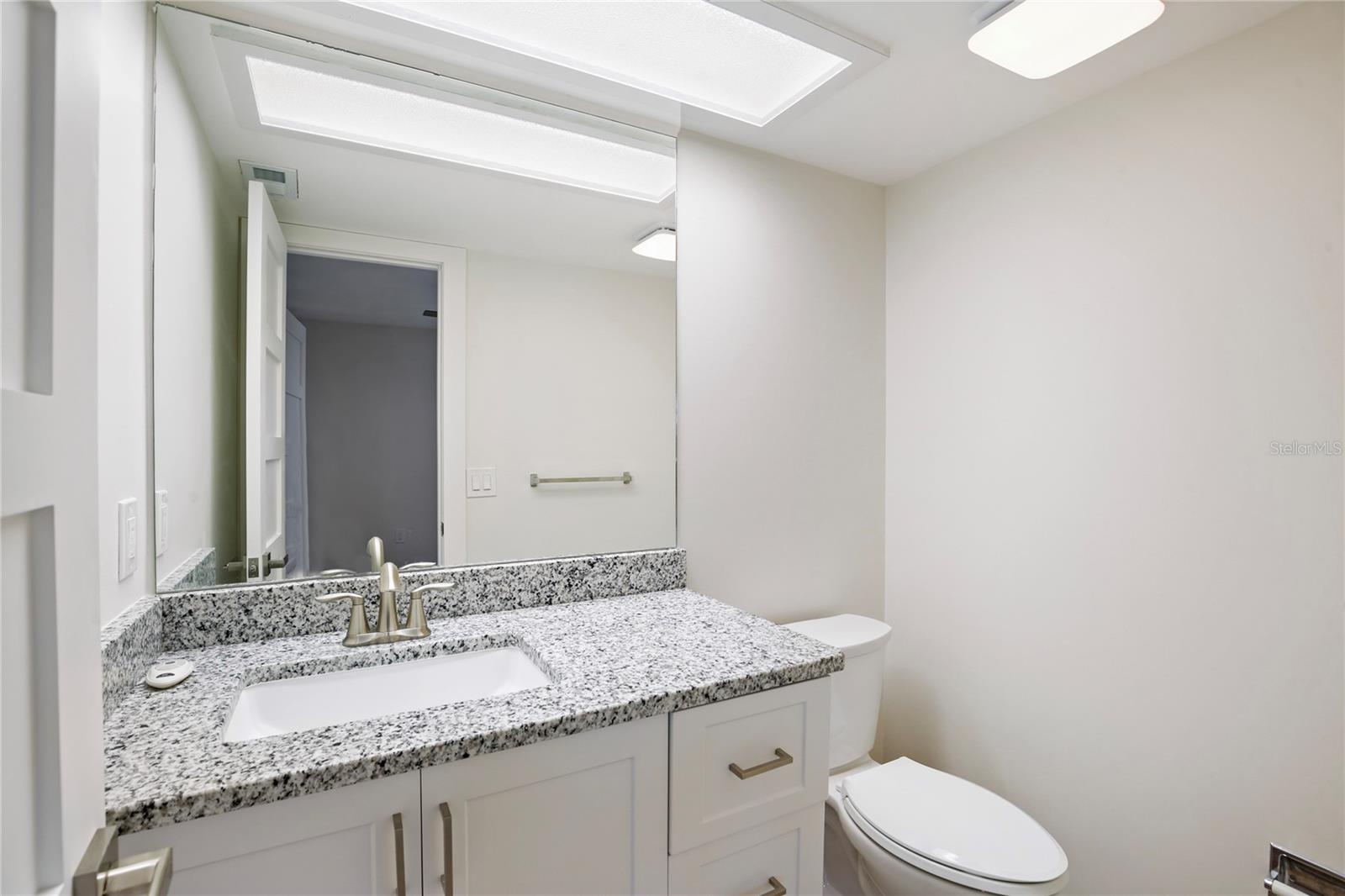 Image 11 of 32 For 150 Marina Del Rey Court