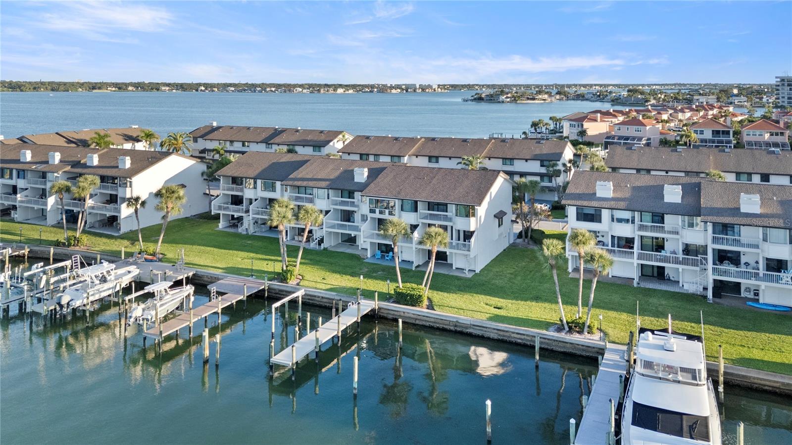 Image 5 of 32 For 150 Marina Del Rey Court
