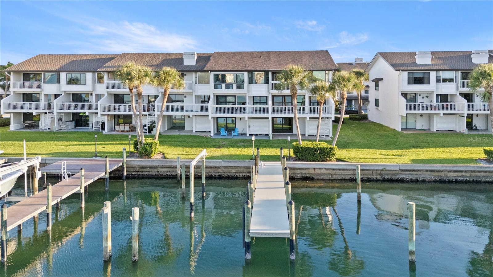 Image 7 of 32 For 150 Marina Del Rey Court