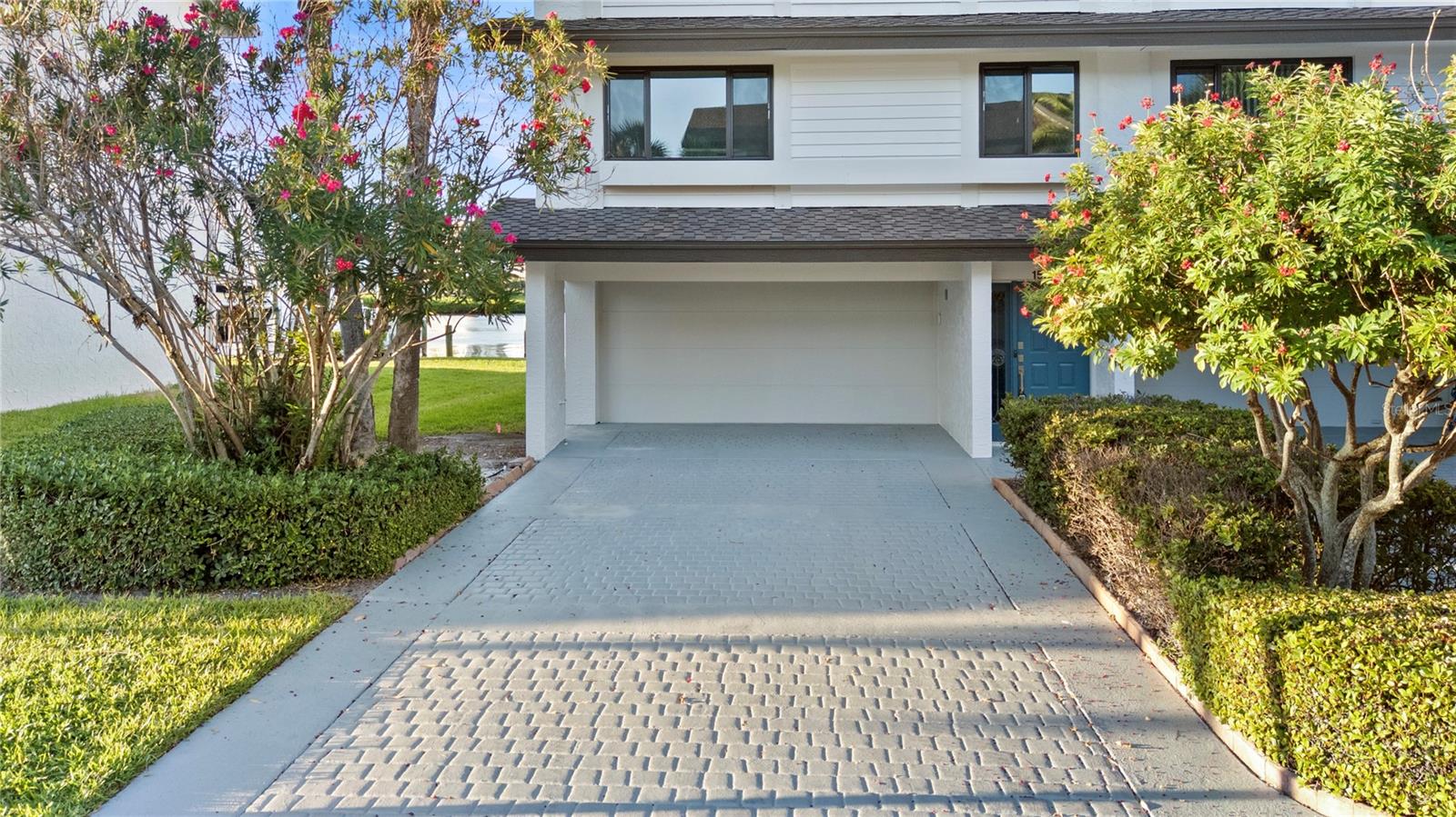 Image 9 of 32 For 150 Marina Del Rey Court