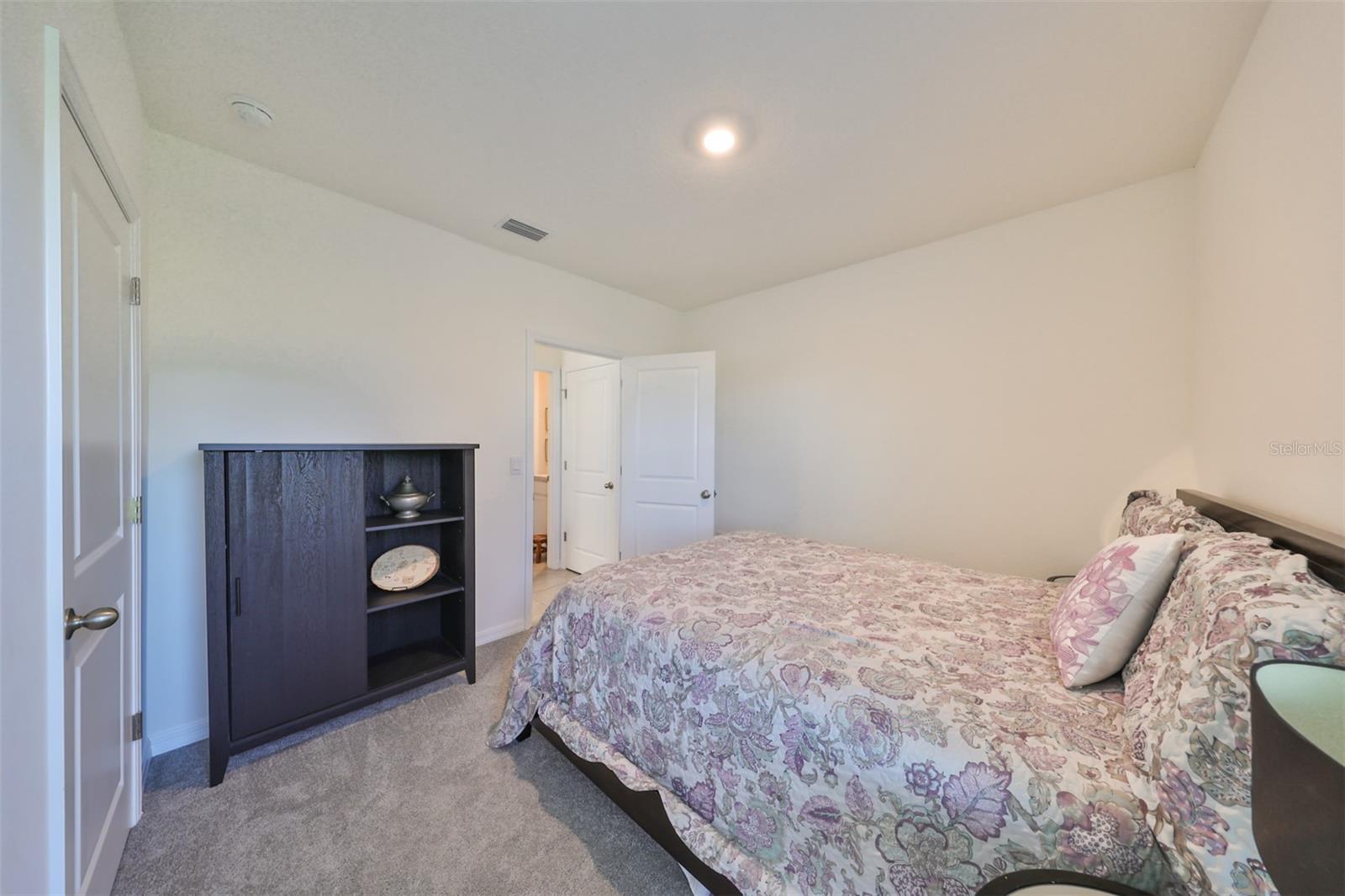 Image 37 of 51 For 3528 Maple Grove Way