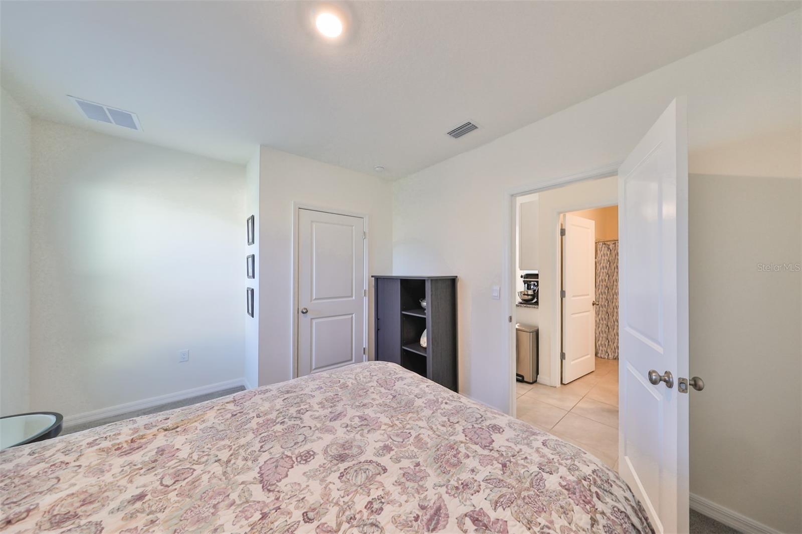 Image 38 of 51 For 3528 Maple Grove Way