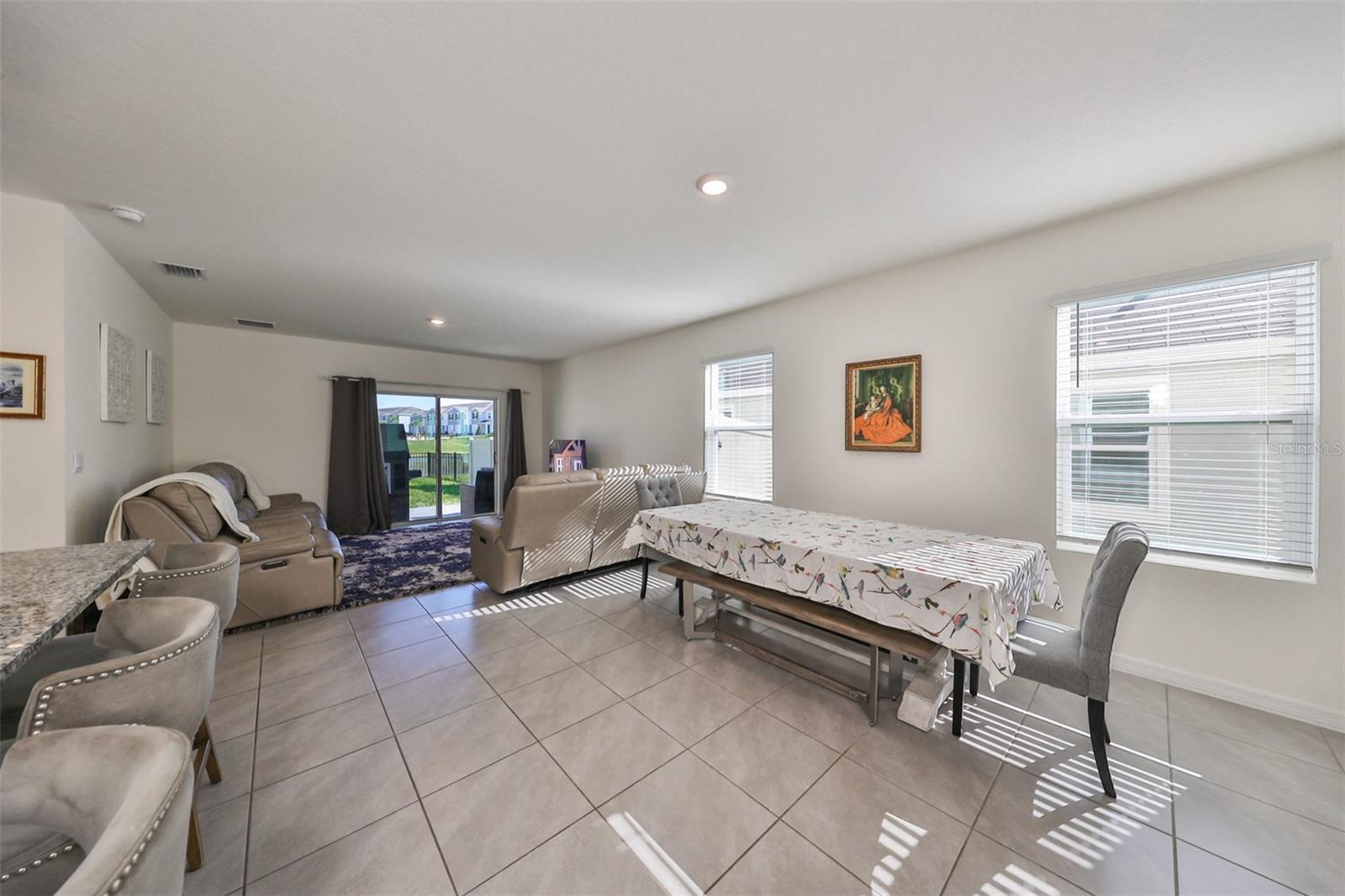 Image 8 of 51 For 3528 Maple Grove Way