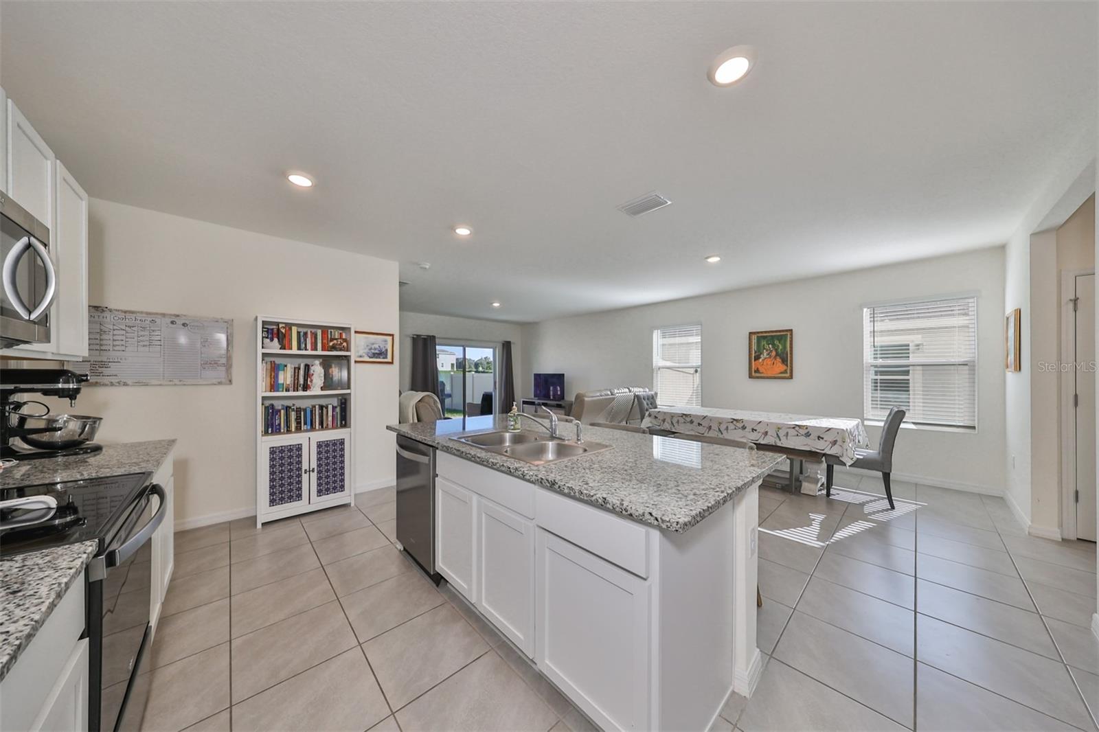 Image 9 of 51 For 3528 Maple Grove Way