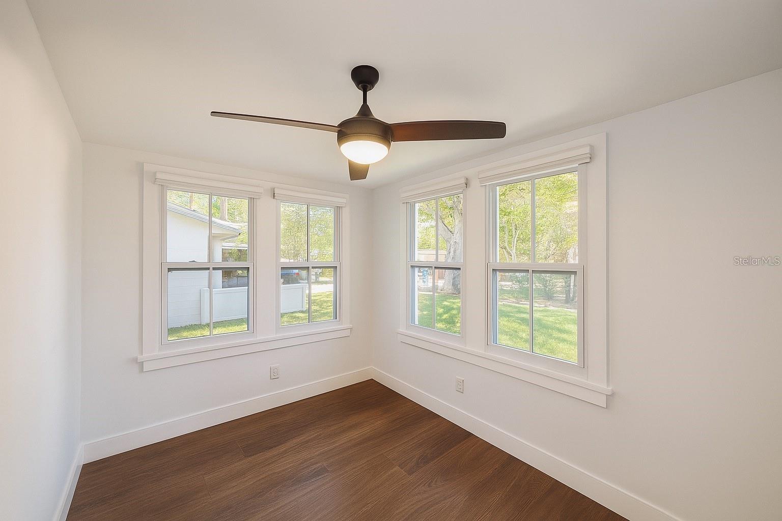 Image 10 of 17 For 2440 Quincy Street S