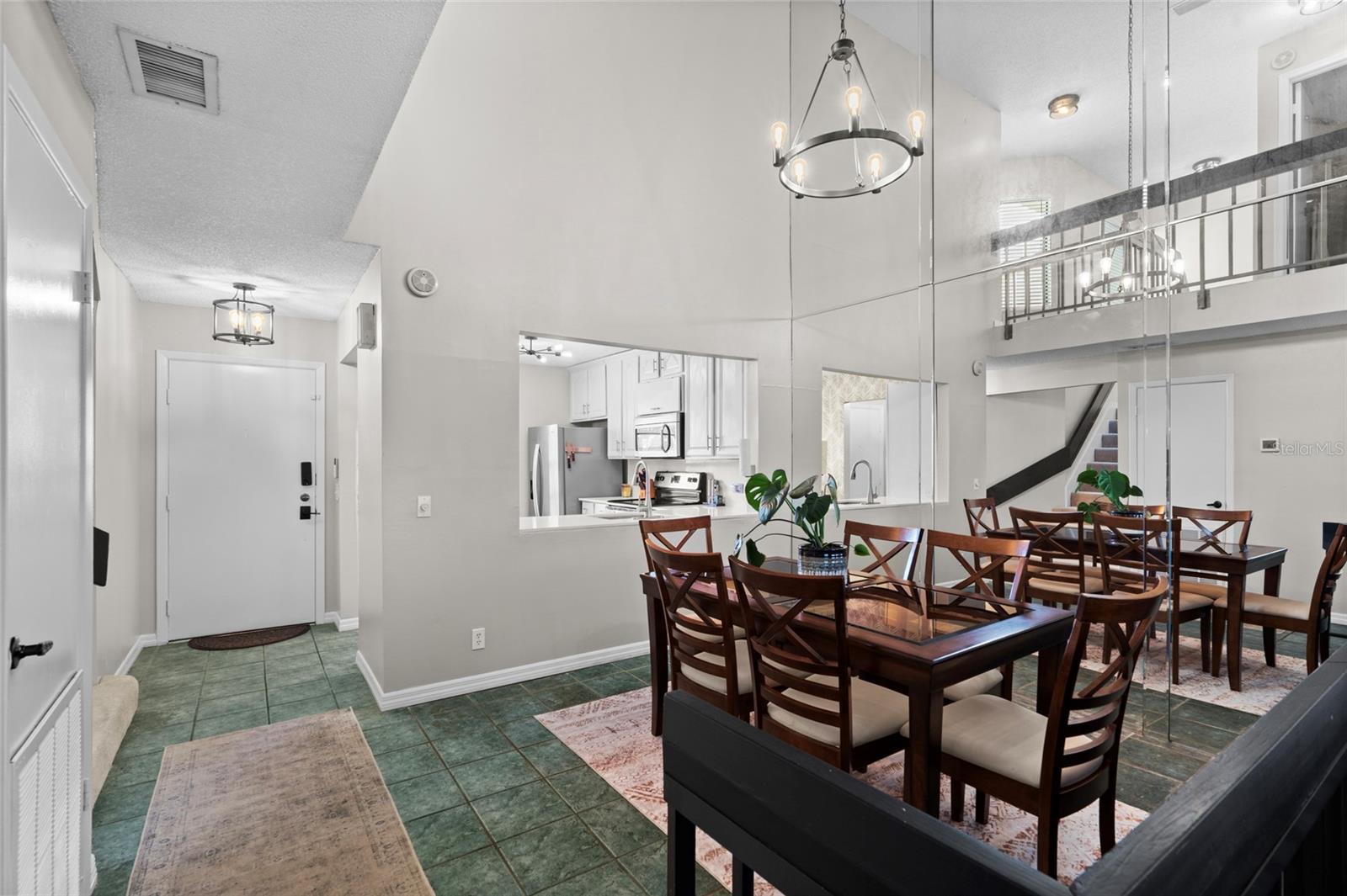 Image 19 of 52 For 6140 Sun Boulevard 7