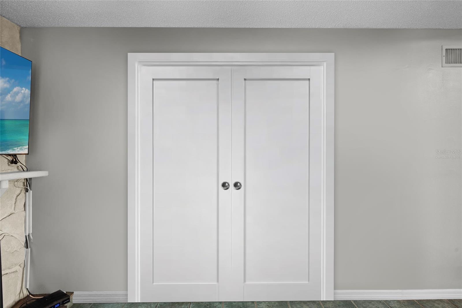 Image 27 of 52 For 6140 Sun Boulevard 7