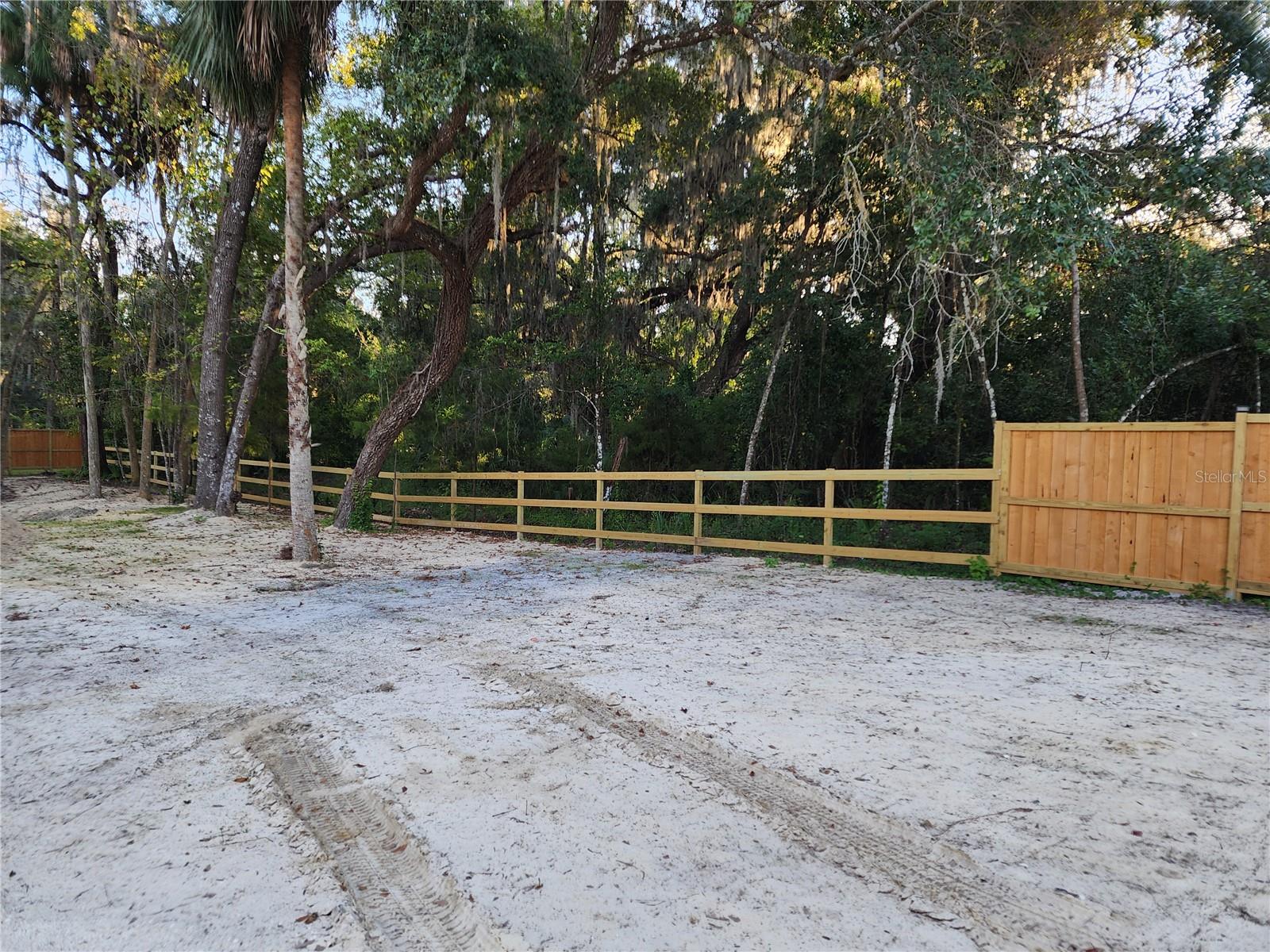 Image 12 of 18 For 34 Palm Drive