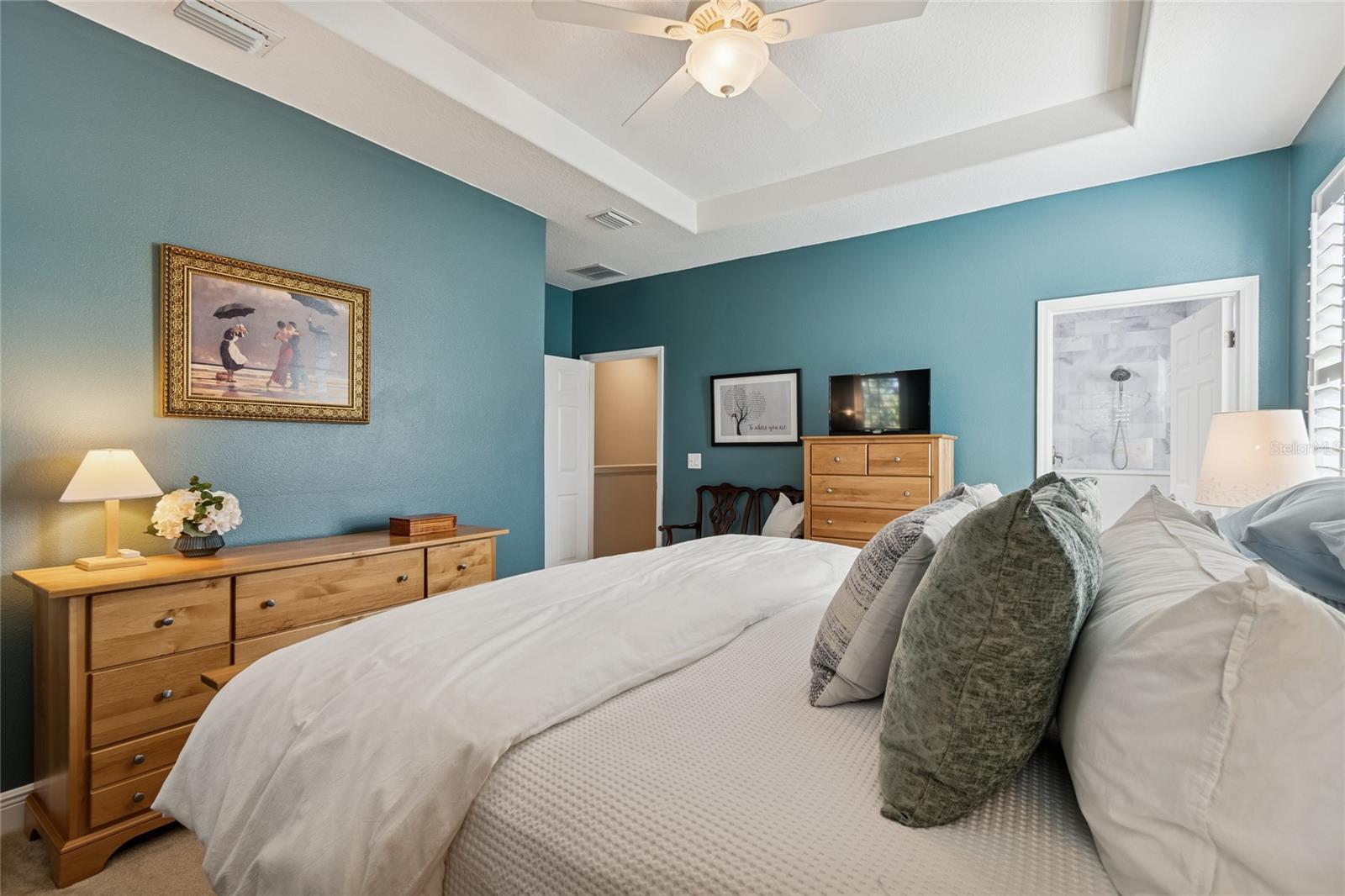 Image 21 of 45 For 483 Harbor Springs Drive