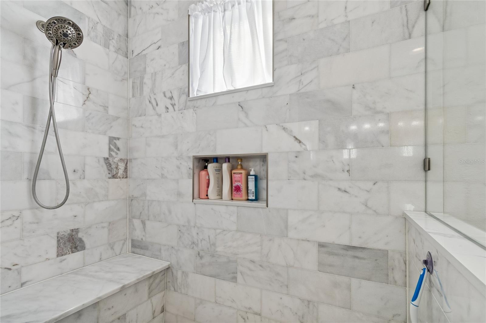 Image 24 of 45 For 483 Harbor Springs Drive