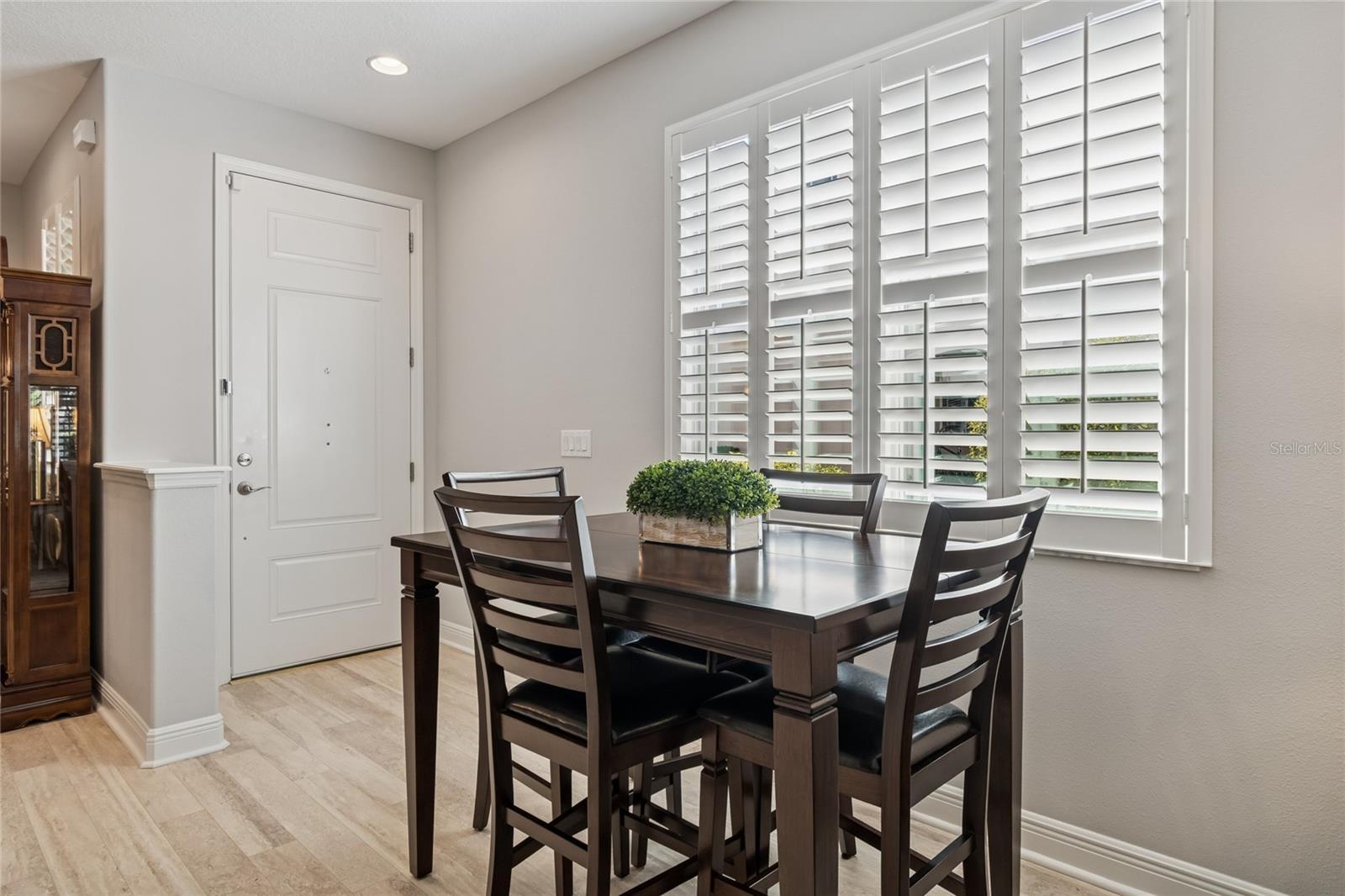 Image 5 of 45 For 483 Harbor Springs Drive