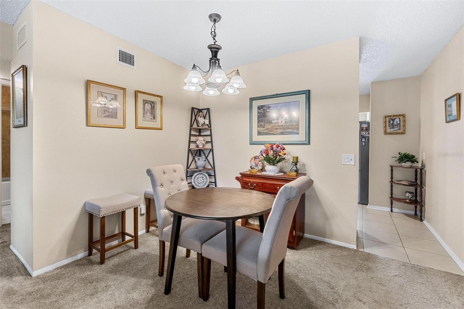 Image 7 of 40 For 2440 World Parkway Boulevard 52