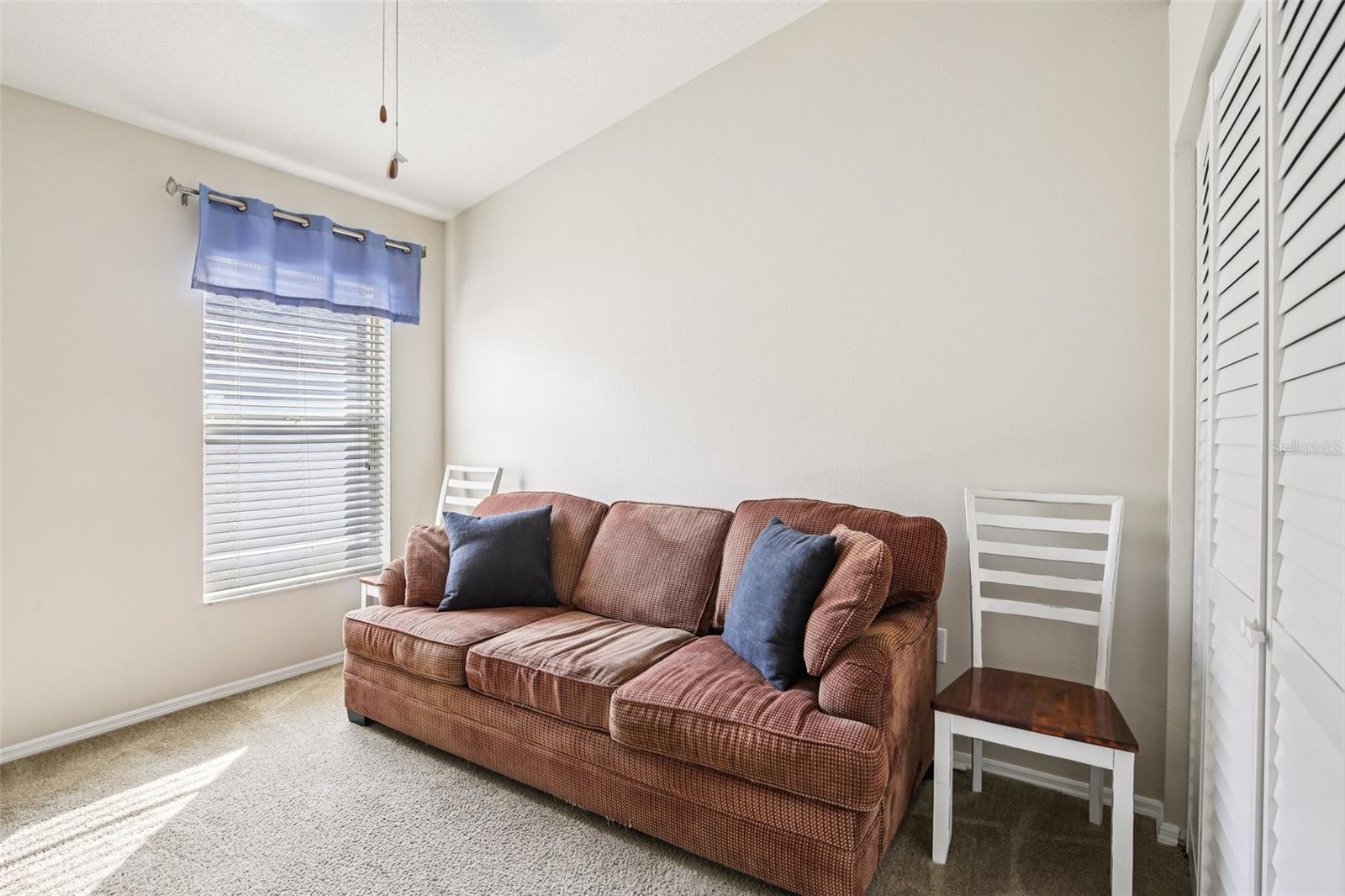 Listing photo id 23 for 18103 Latimer Lane