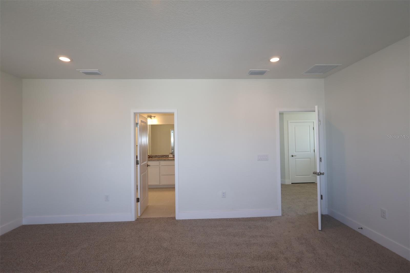 Image 14 of 23 For 636 Allora Avenue