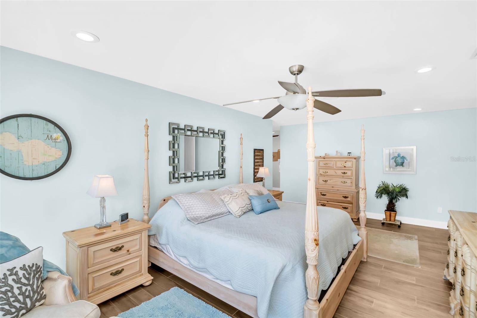 Image 24 of 67 For 1100 Friendly Way S