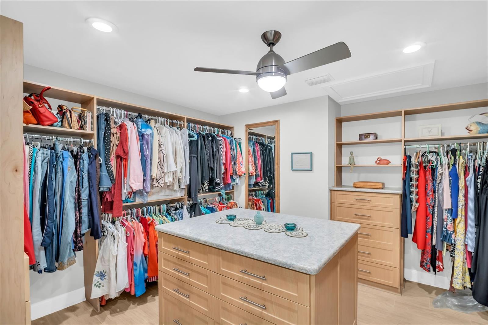 Image 28 of 67 For 1100 Friendly Way S