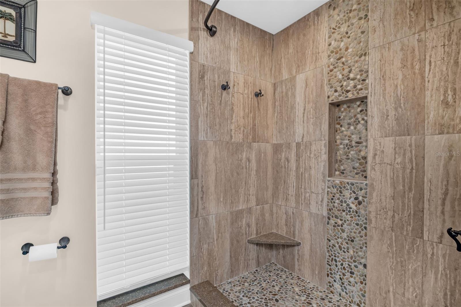 Image 32 of 67 For 1100 Friendly Way S