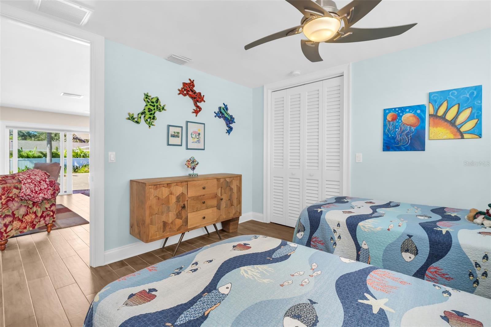 Image 35 of 67 For 1100 Friendly Way S