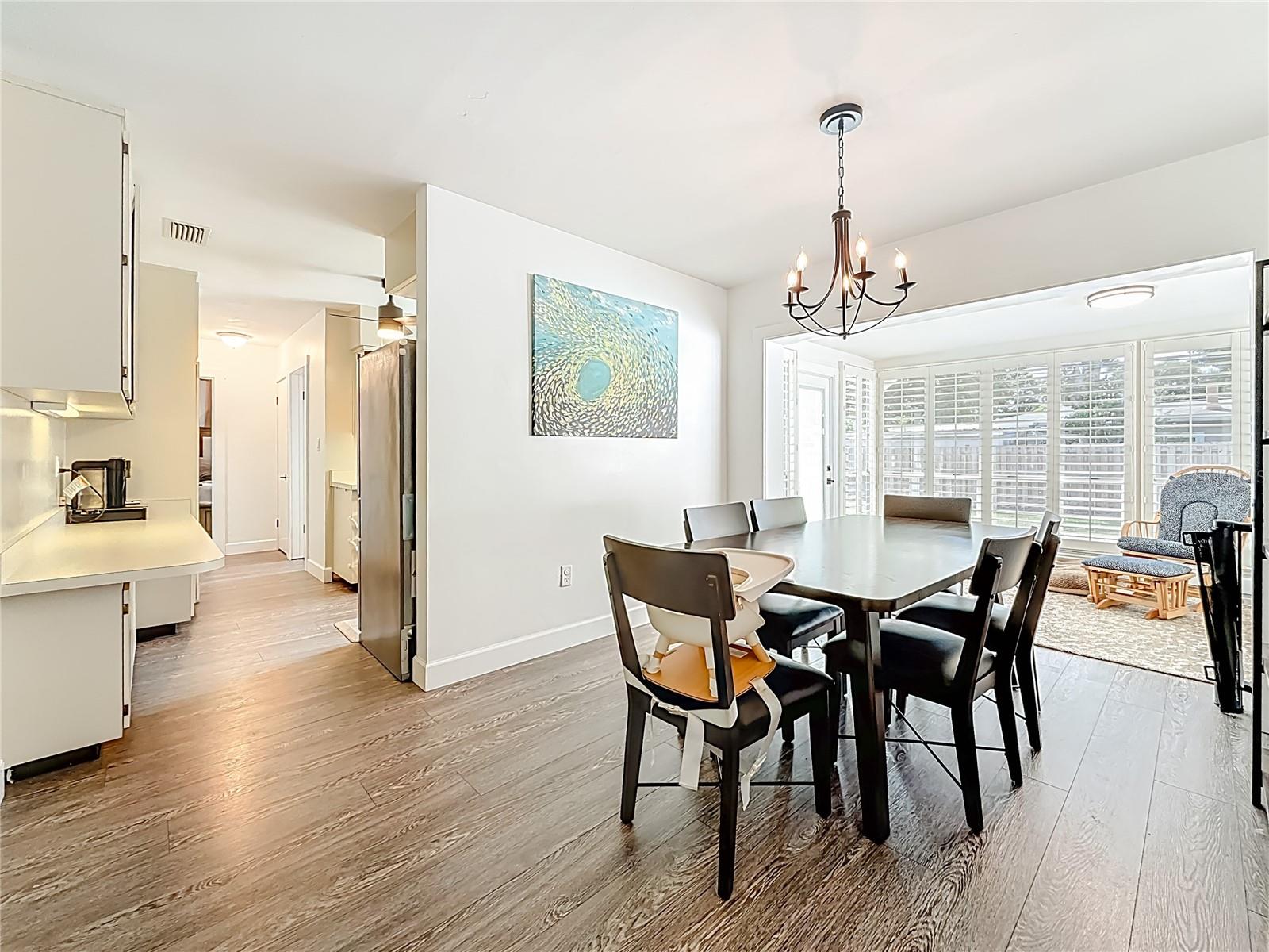 Image 10 of 60 For 1530 Lakeside Drive