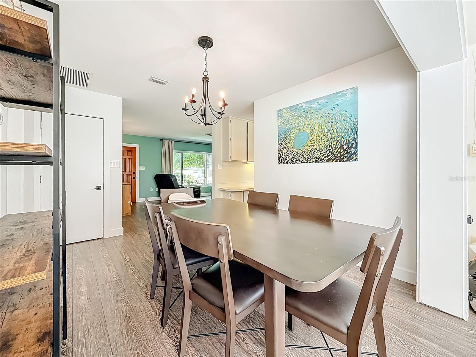 Image 11 of 60 For 1530 Lakeside Drive