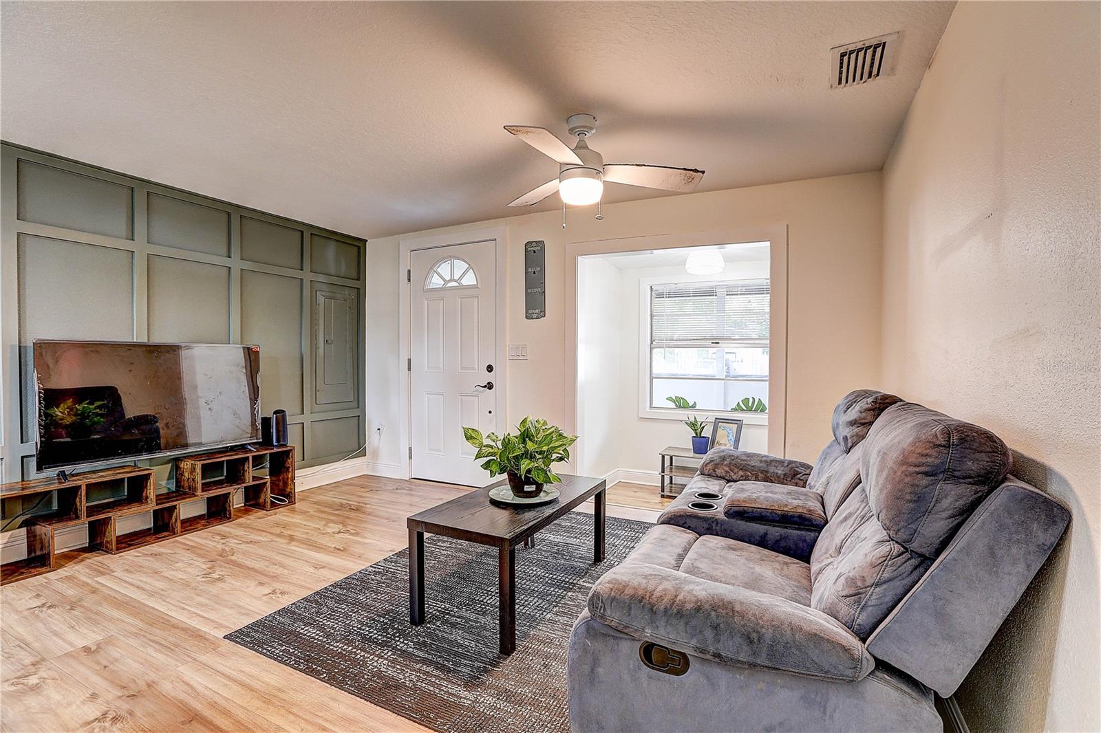 Image 5 of 31 For 303 130th Avenue