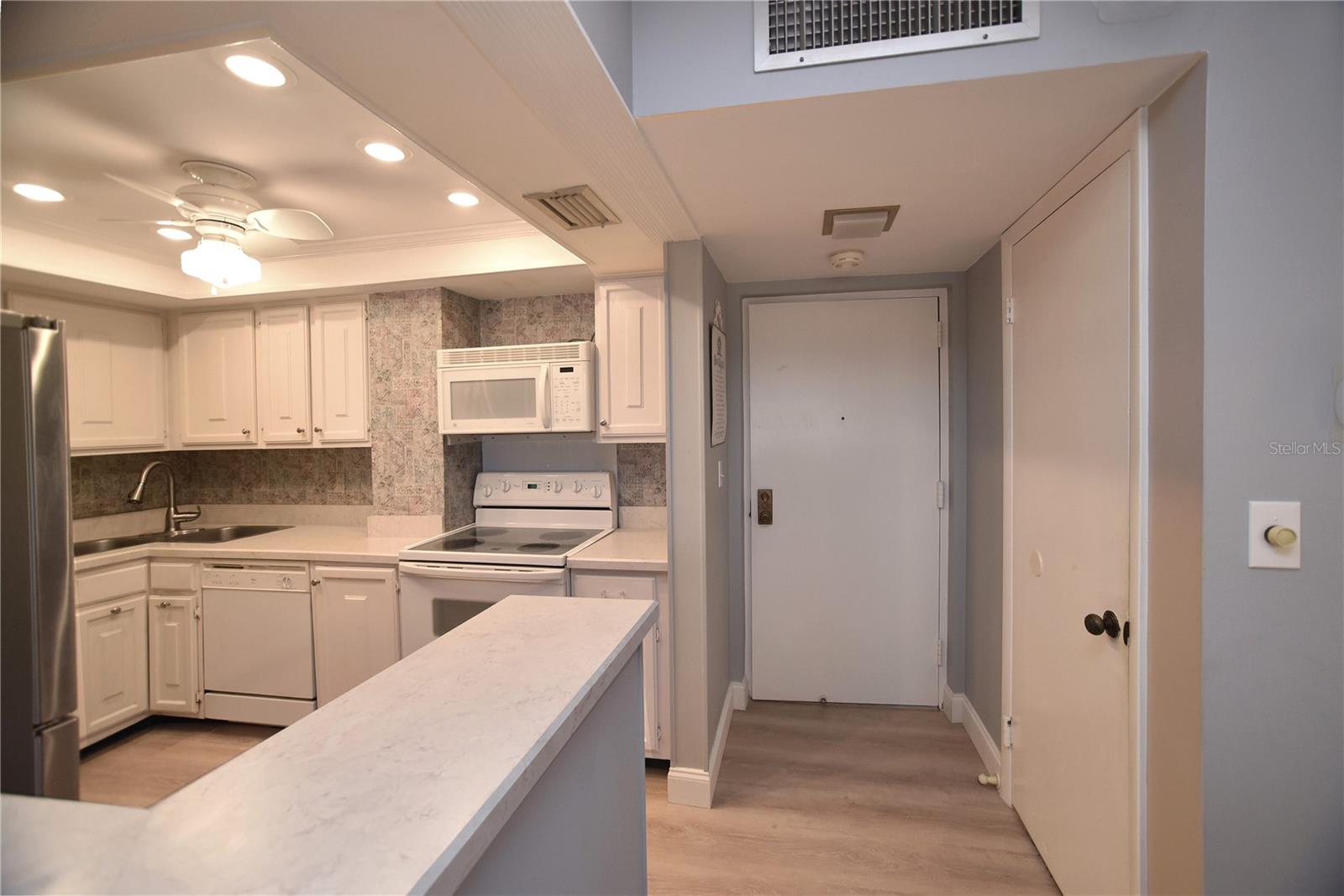 Image 26 of 40 For 4900 Brittany Drive S 1003